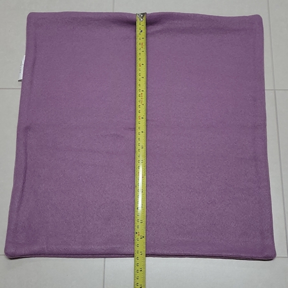 The Paragon Lavender Fleece Pillow Cover - 17" - Brand New, Never Used! - Picture 5 of 8